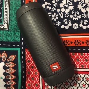 SOLD LIKE NEW JBL Pulse 2 Light Up Speaker Black